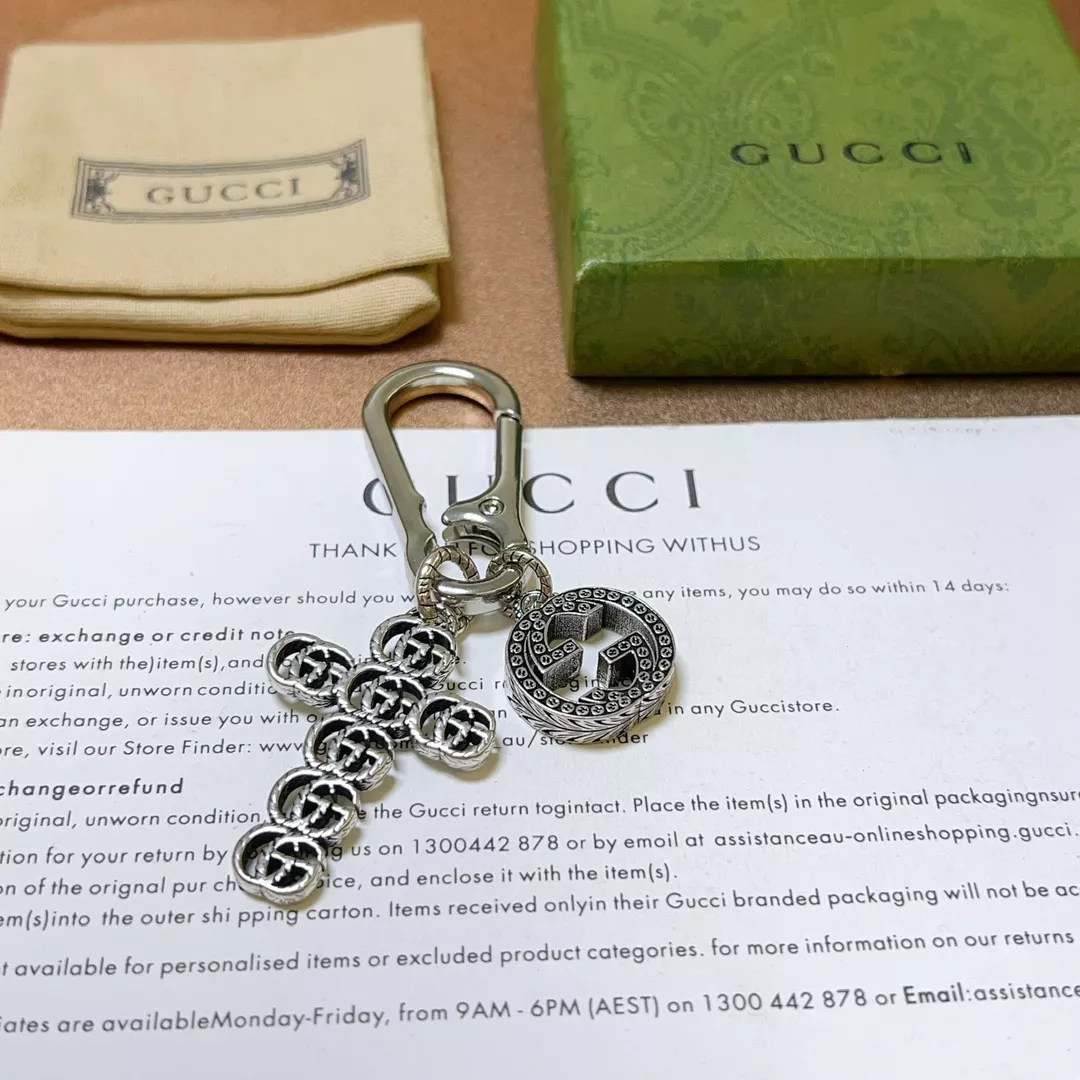 gucci key holder and boucle de sac s_12b157a4